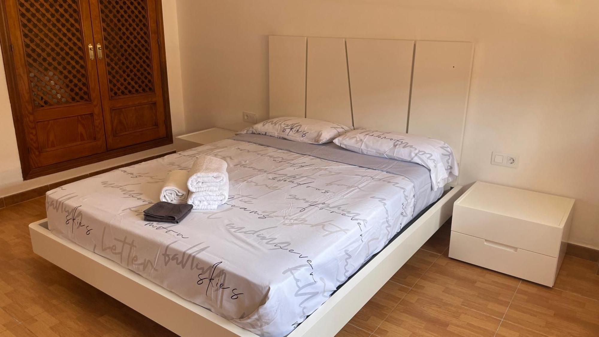 Bahia Sur Deluxe Apartment San Fernando Bagian luar foto